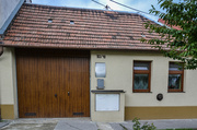Rodný dom Vincenta Šikulu s pamätnou tabuľou