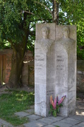 Pomník J. Fándlyho a J. Palkoviča