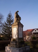 Pomnik_s.jpg